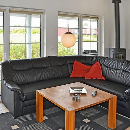 4 Bedroom Lovely In Norre Nebel Ferienhaus *